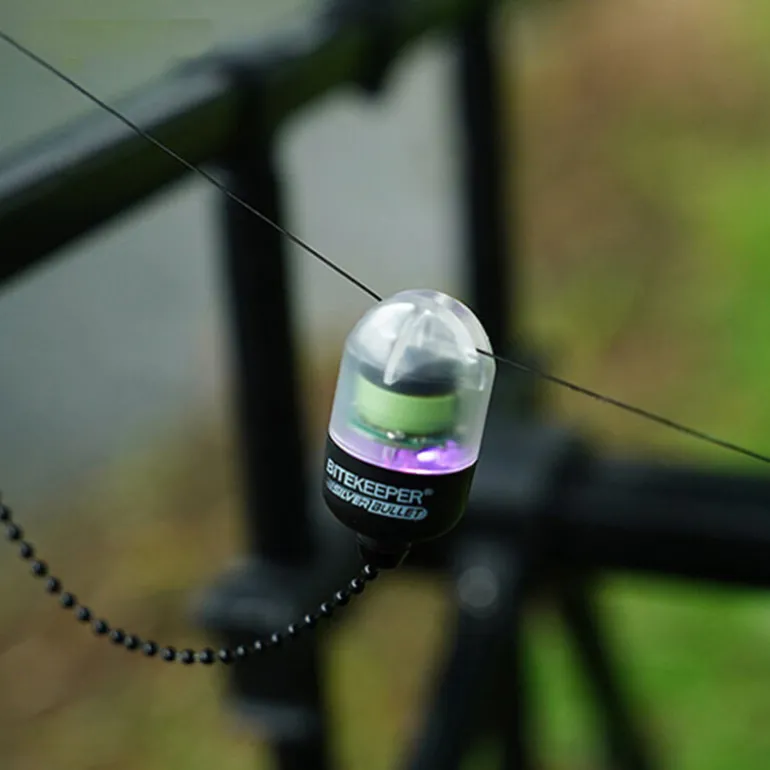 Pack Bite Keeper Black 4+1 + Firefly Biwy Light + 4 Silver Bullet Bobbin